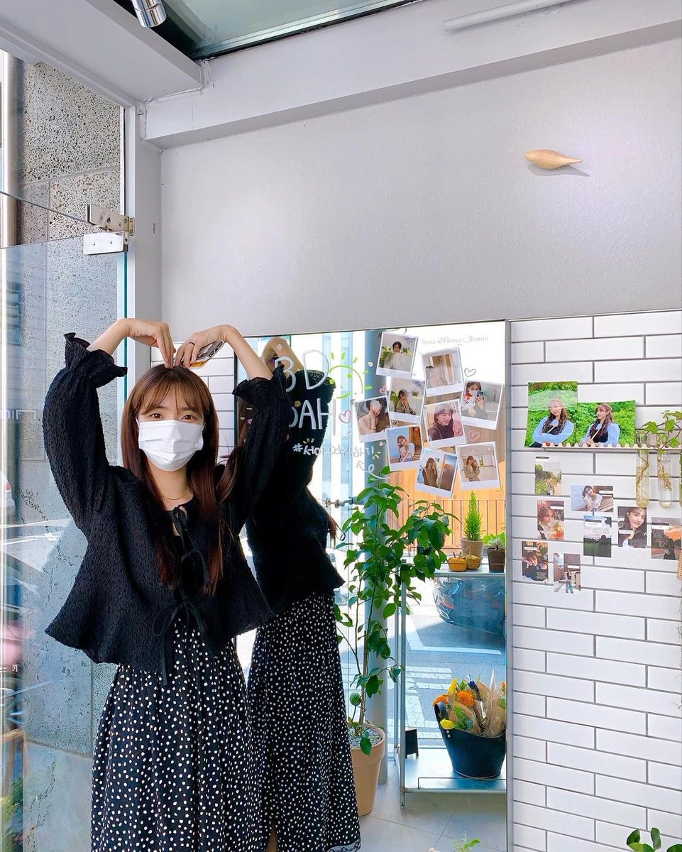 qwpower10's tweet photo. 211001 윤서아 인스타 (1)

저의 22번째 생일을 축하해주신 우리 아로들께 진심으로 정말 감사드립니다
아로들과 함께 보낸 첫 생일이라서 가장 의미있고 소중한 하루였어요 https://t.co/5VWhzOiKwu