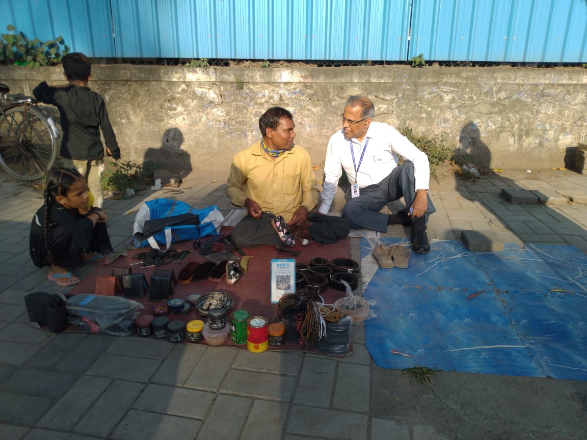 ED Vijayakumar Bank of Maharashtra campaigning for PMSVANIDHI
<a href="/nsitharaman/">Nirmala Sitharaman</a> @
<a href="/DFS_India/">DFS</a> <a href="/DrBhagwatKarad/">Dr Bhagwat Kishanrao Karad (मोदी का परिवार)</a>