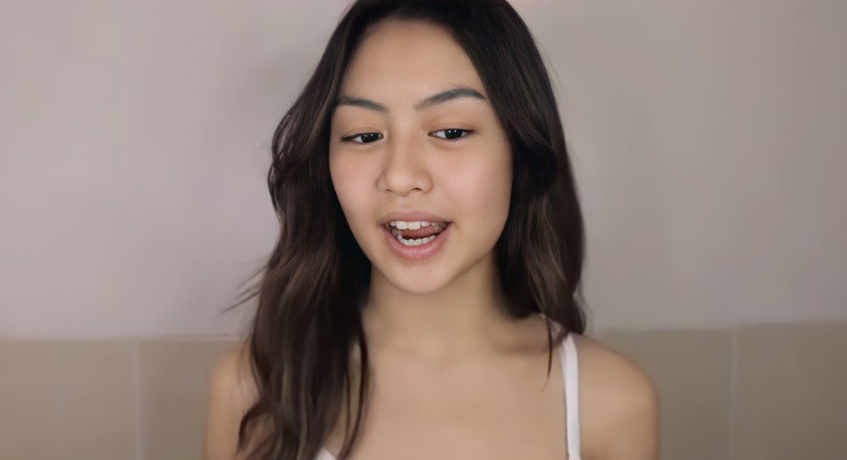 im obsessed with her bare face