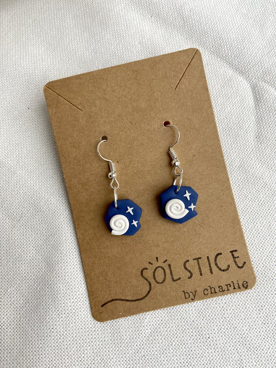 SolsticeCharlie's tweet image. The new update announcement has inspired me to make some new earrings ✨ all available at solsticebyCharlie.Etsy.com! 
#animalcrossing #acnh #AnimalCrossingNewHorizons