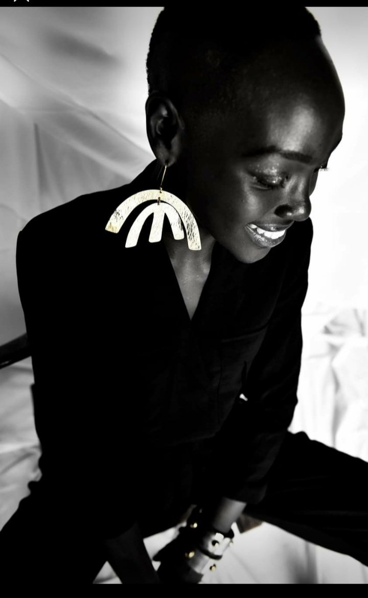 AdeleDejak's tweet photo. New month plus #TGIF vibes.
#tgif #Africanwoman #HandmadeinKenya #Africanfashion #Keyanbrand #Affordableluxury #africanstyle #africanaccessories https://t.co/lCIu5t4YNr