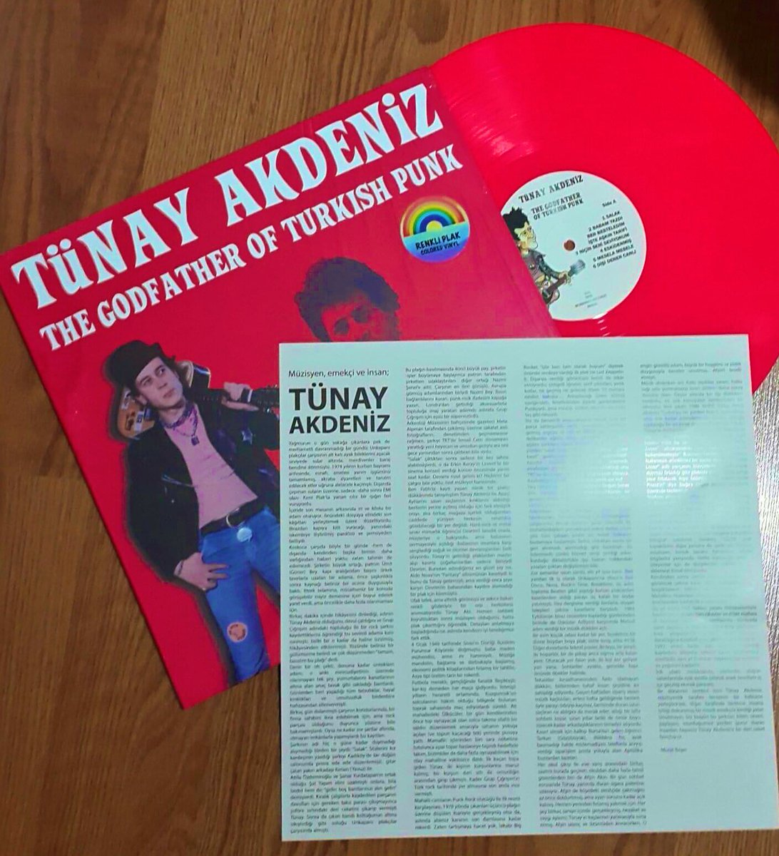 Tünay Akdeniz’den müjde var! THE GODFATHER OF TURKISH PUNK  SECOND EDITION (kırmızı LP) çıkmış. Bu haftasonu Kadıköy Plak Fuarı’nda satışta! <a href="/ironhandrecords/">Ironhand Records</a> <a href="/tunay_akdeniz/">Tünay Akdeniz</a> 🍾