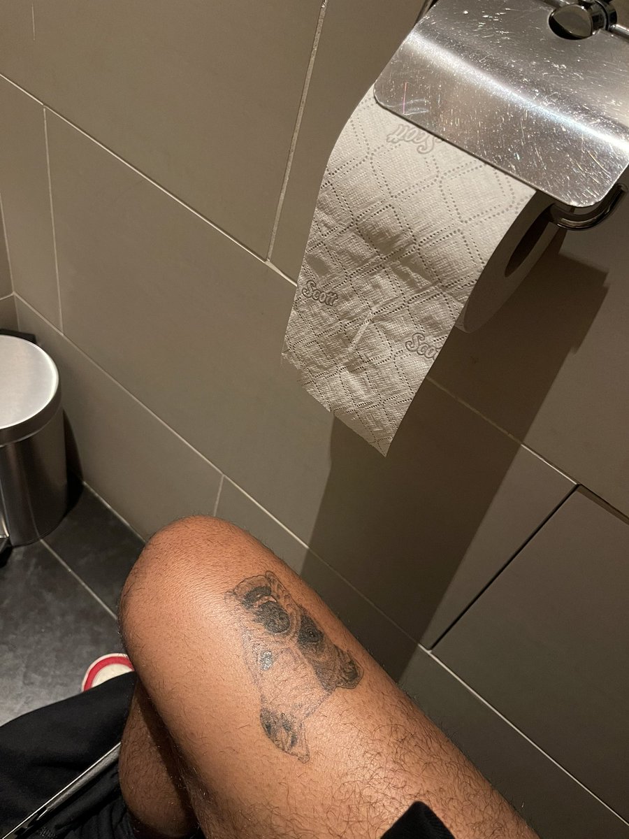 KiDCuDi's tweet photo. Game of "I Spy".  Where's my name?  Hahahah https://t.co/lN8IWmAlfd