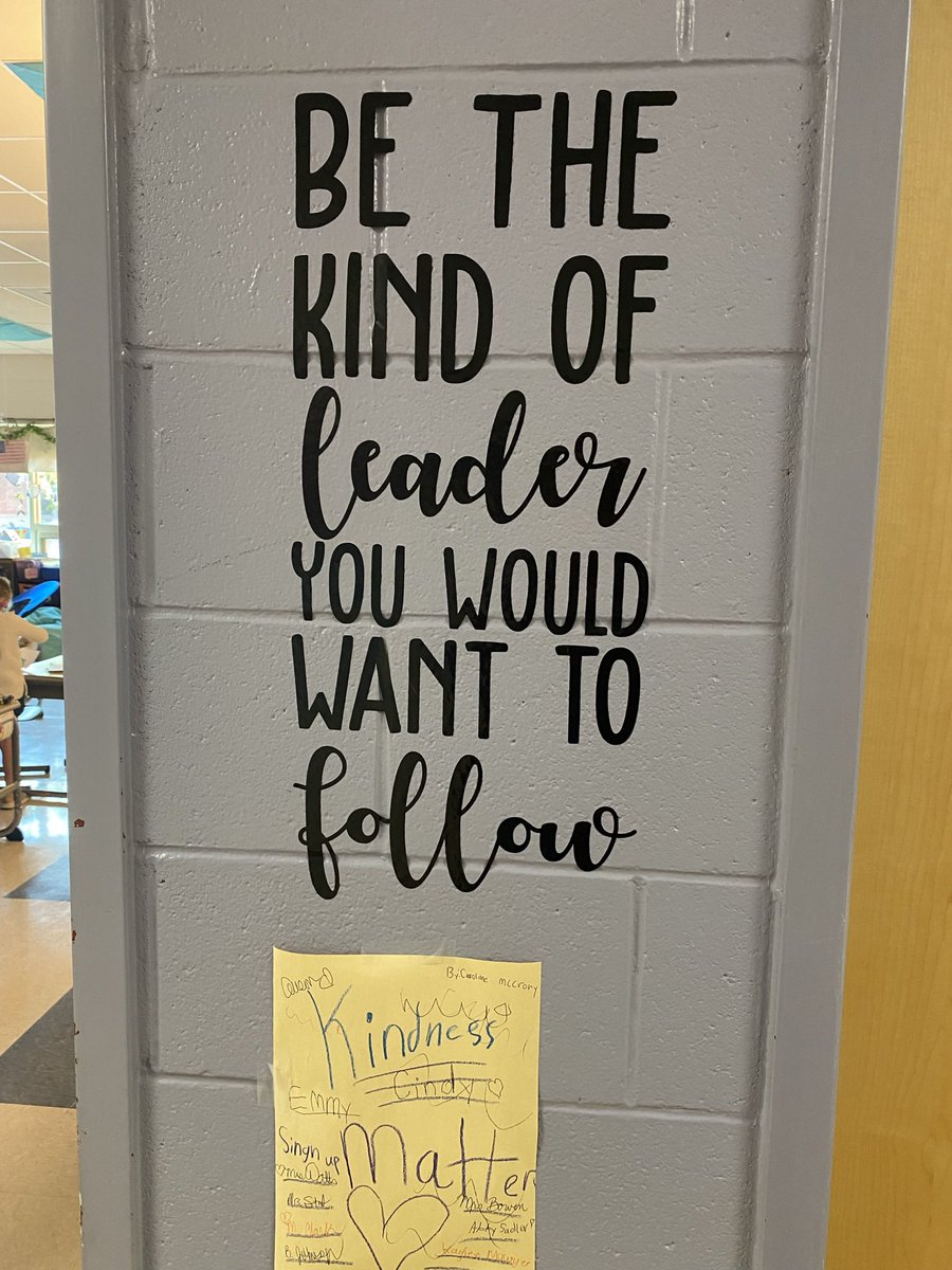MegEllis1215's tweet photo. I love this daily reminder in our hall ❤️ Moving from classroom teacher to assistant principal has been quite the learning curve. I’m thankful for all of the amazing leaders in my life who have helped make me who I am today. #leadership #newchallenges #crazytodolist #PCPSproud https://t.co/ZdYiSueShF