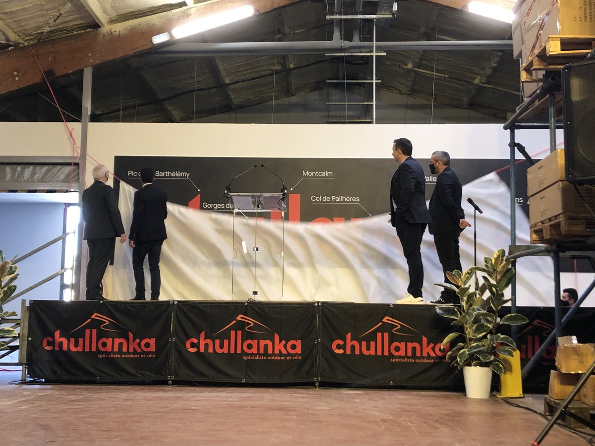 09_Attractivite's tweet photo. Ce matin a eu lieu l'inauguration de la plateforme logistique de l'entreprise Chullanka spécialisée dans la fabrication et distribution d’articles de sport outdor à Lavelanet !⛷Un beau projet pour la revitalisation du Pays d'Olmes. Bienvenue en #Ariège!👏
#ecommerce #logistique https://t.co/3dfzMFqilI
