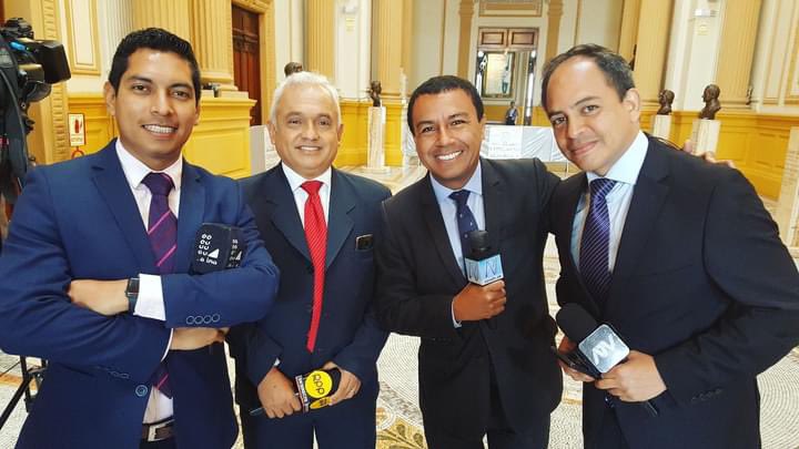 luismorocho's tweet photo. La del recuerdo @igormalca @KikesitoRPP @Jimmychinchay. Hoy el brindis lo pone la Casa Blanca. https://t.co/Vf2Tk8hlEy