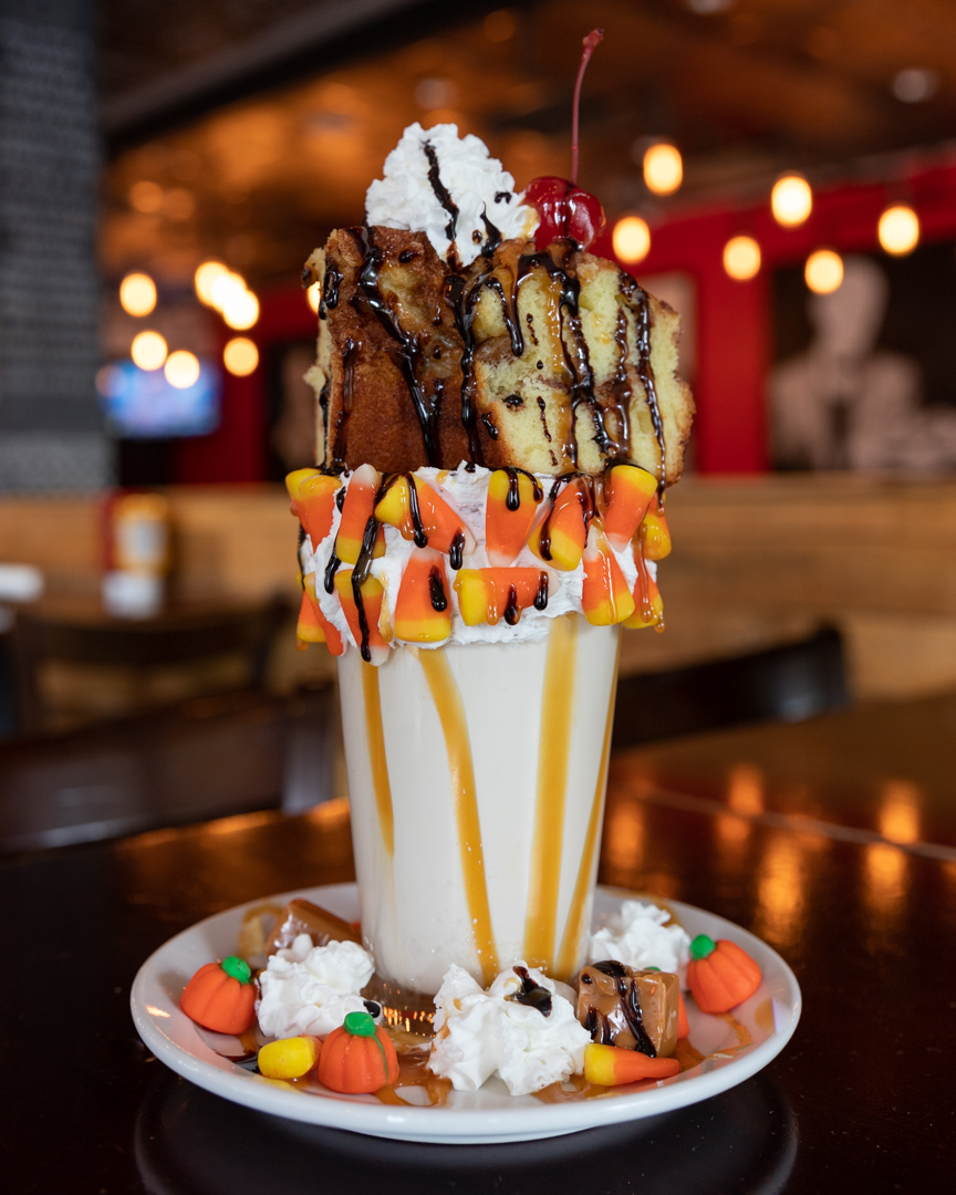 New month, new #freakfrappe! Brace yourselves for our “Apple-Y Ever After” for October! This month we’ve got a caramel apple butter frappe with a walnut pumpkin cake, candy corns &amp; pumpkins, and caramel squares. Soooo delish! Tag a friend who’s excited for #SweaterWeather! 🎃🍎