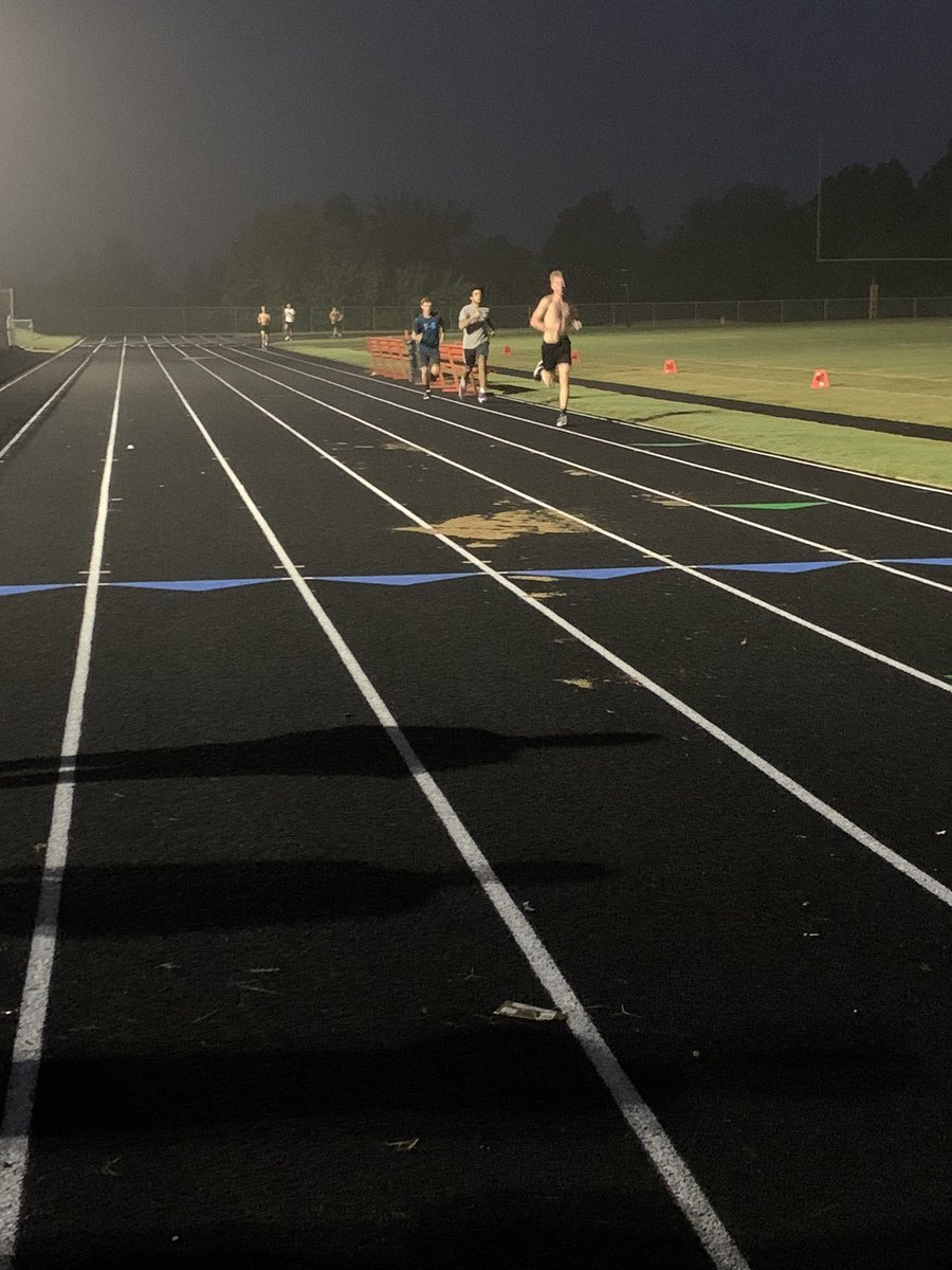 GravetteHoops's tweet image. Finish Friday
48 days until 🏀 Season
#2FTIN