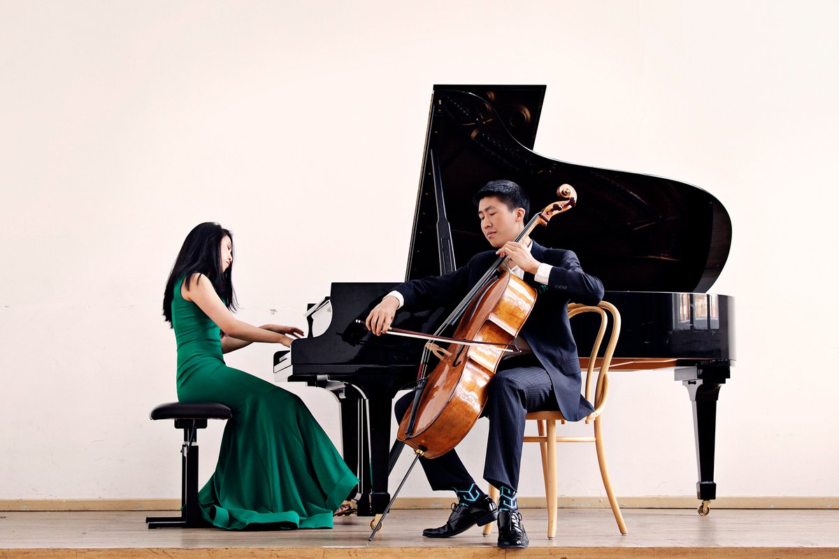 cc_canadien's tweet photo. #Concert🎻
Our concerts are back, and #Cheng2Duo 🇨🇳🇨🇦 opens the season tonight at 8pm!
⏱ T-5 for an evening of music, to the rhythm of their interpretations of Beethoven, Nadia Boulanger, Astor Piazzolla & Elliott Carter!👉https://t.co/x9D4yn3YxH
#CanadaCulture https://t.co/3IpwVN2ZLb