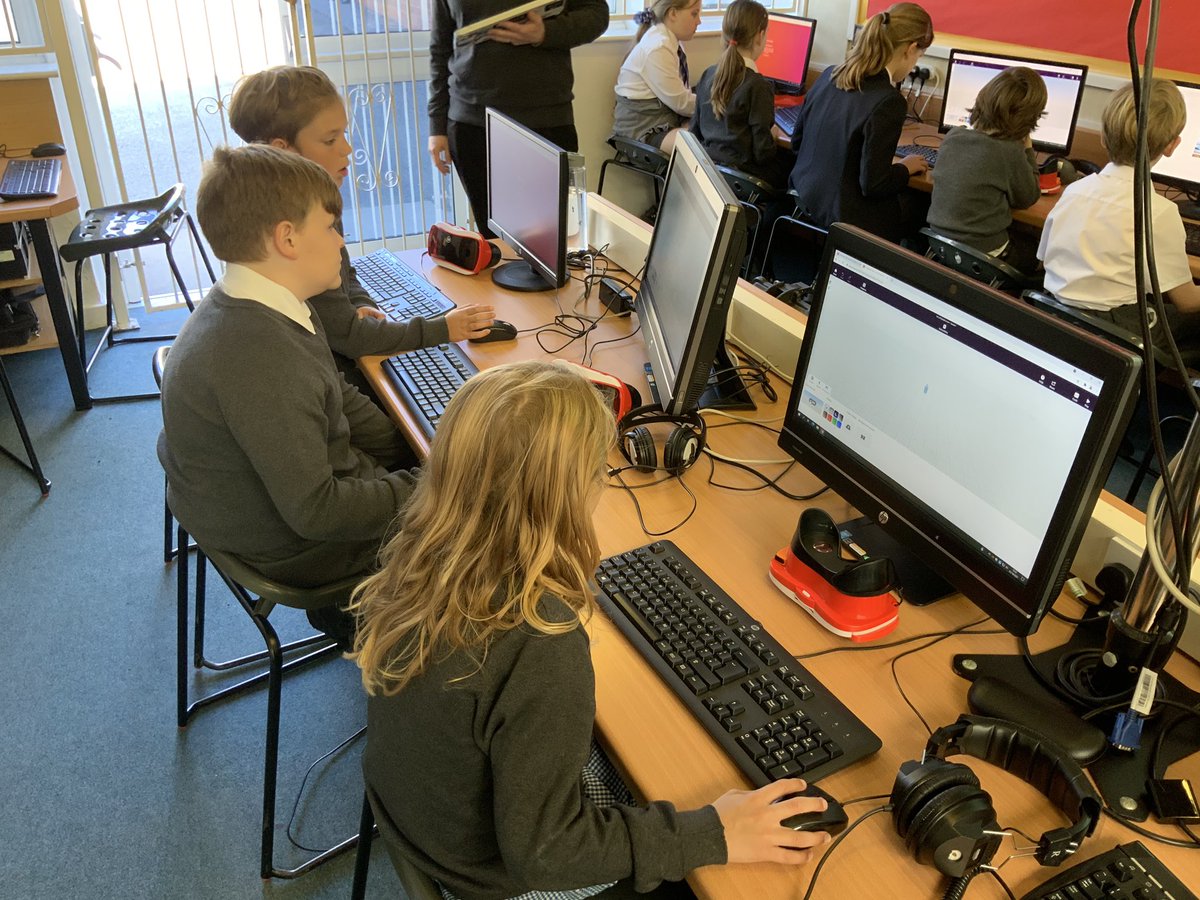 StBridgetsCofE's tweet photo. C10 are having a fabulous time this afternoon, using CoSpaces to create their own Greek environment for a virtual reality experience #itsallgreektome #hiimpact #VR https://t.co/2AMy1lyzNt