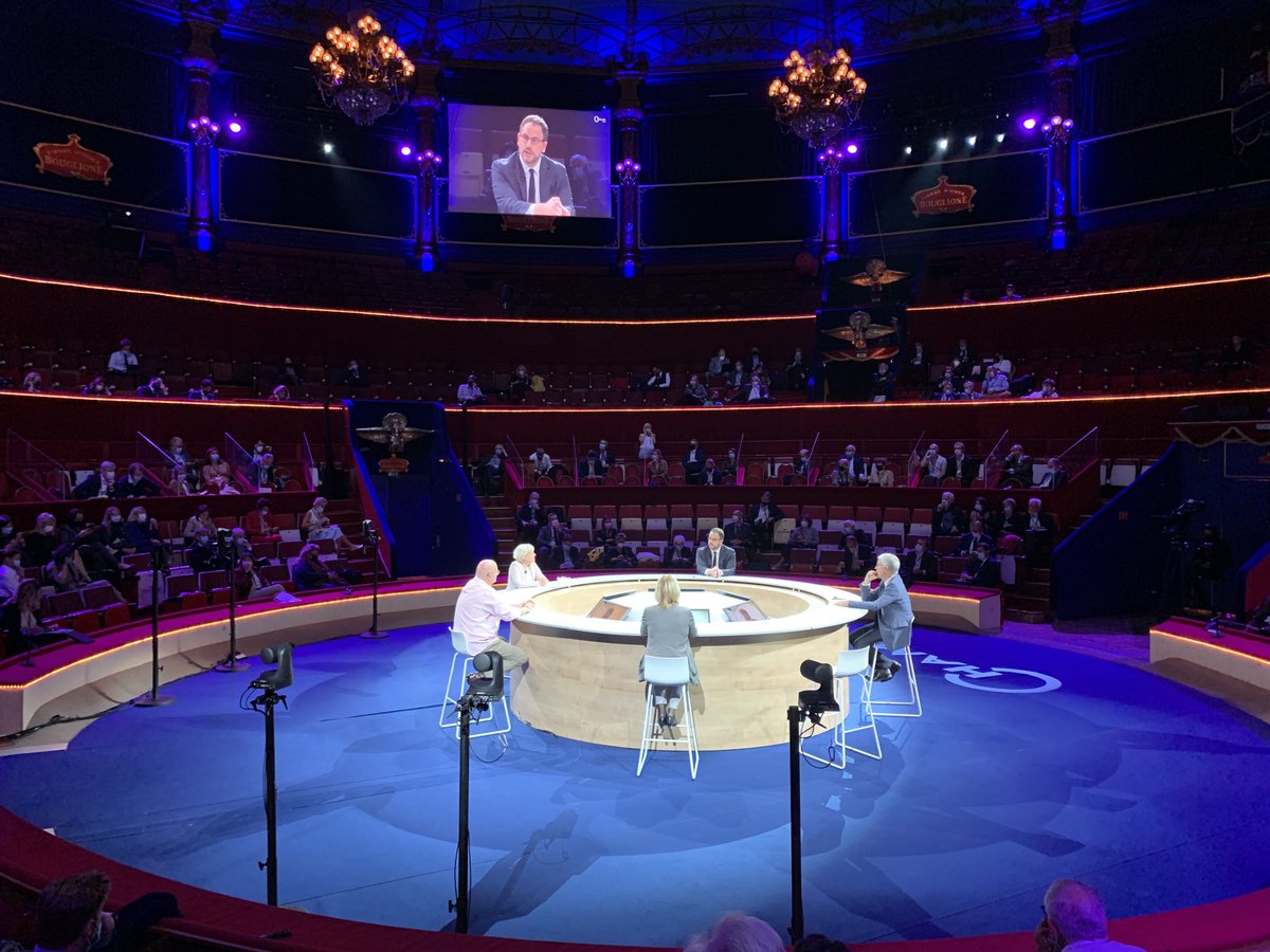 #Cham2021 autour de one health concept ou comment imaginer la santé animale, humaine et végétale comme un tout et unique ensemble . Quel plaisir de retrouver les débats et les échanges sur l’avenir de notre santé !