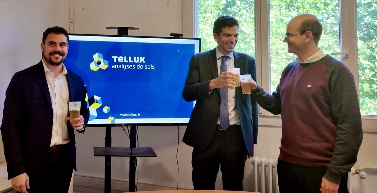 jonashaddad's tweet photo. 🇫🇷📈🔬 Hier, j’ai eu le plaisir d’être convié à l’inauguration de @Tellux_ une startup de la métropole experte dans la mesure des polluants par imagerie hyperspectrale.

Prochain fleuron de la mesure en direct des polluants présents dans les sols, soutenu par @RegionNormandie https://t.co/JjokSaxIMk