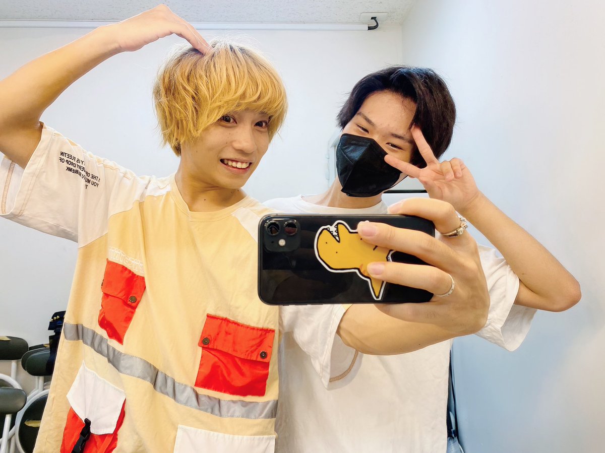 moriro_'s tweet photo. 秋星くん生誕👏( ˊᵕˋ )
毎年祝ってるな！！！
おめでとう！！

久々のボイネで
みんな久々メンすぎる🥺 https://t.co/9KxLFgNu0W
