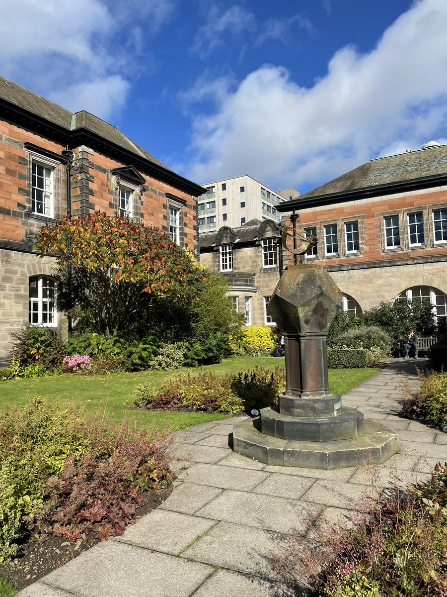 duygucandarli's tweet photo. A great day on our campus at @dundeeuni! It was lovely to meet our new MEd students with colleagues @richardjholme, @robb_anna and Helen Cunningham. 🙂 https://t.co/XpHf5ewsUc