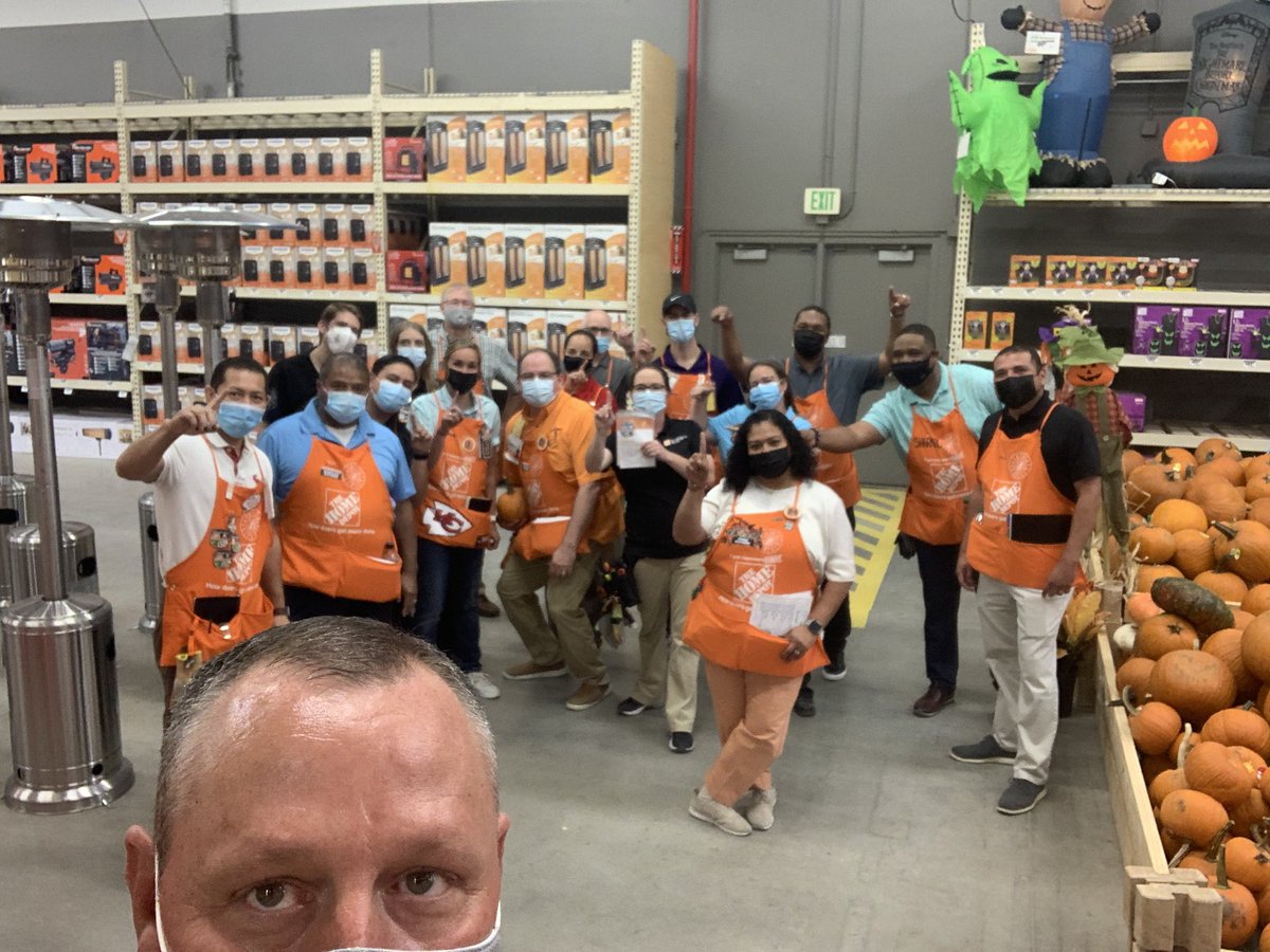 Great couple days with Calvin and Sharmarl walking stores in Austin and SA. Big shout out to all the teams in 6538, 6563, 6556 and 6547! We appreciate all you do Team!!