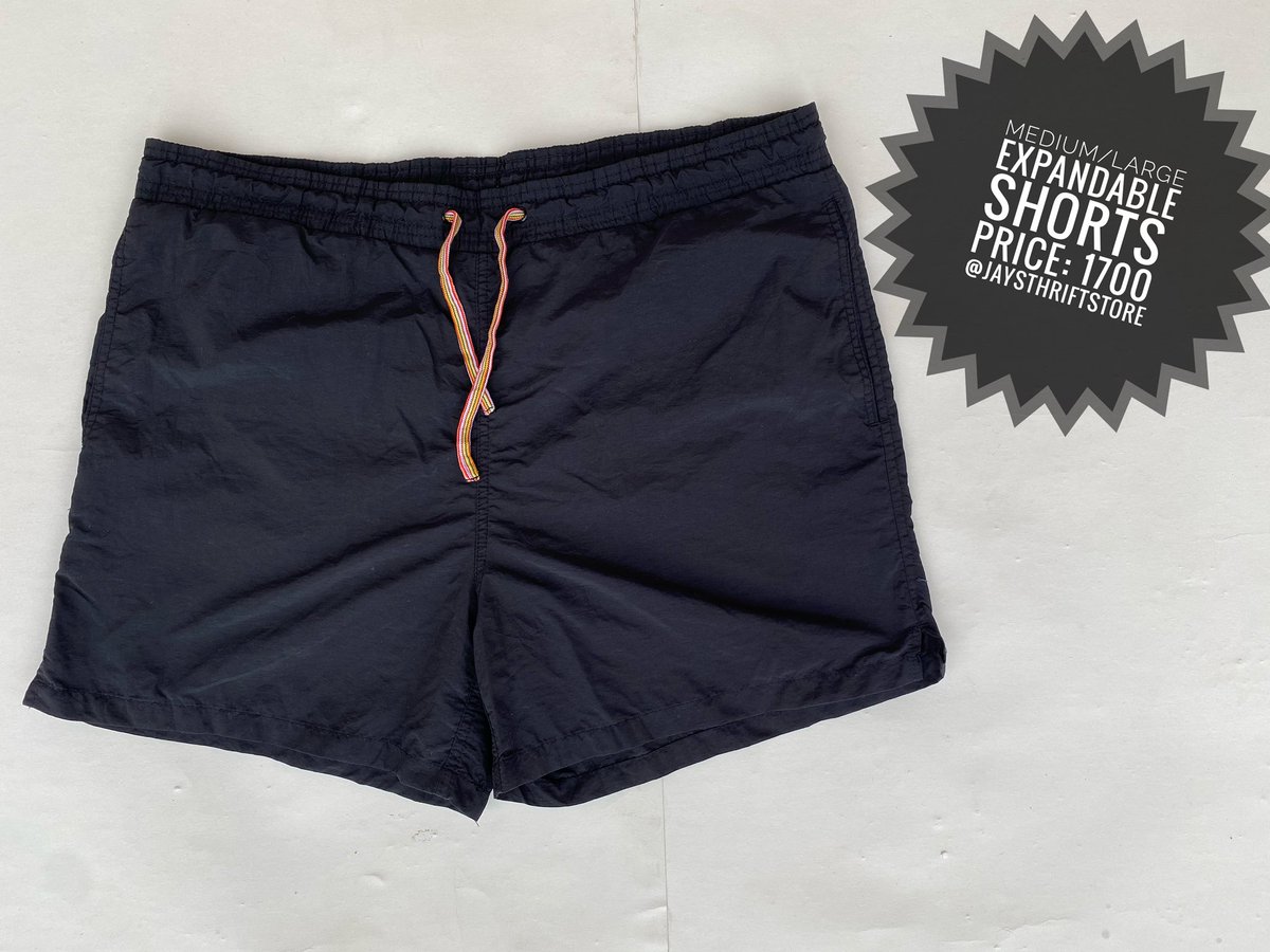 JaysThriftStore's tweet photo. Did someone ask for  hot shorts ??
Limited items in store now! Shop away ooo🕺🏾💃🏾

Send a DM or WhatsApp 08130329782!

Note: Check sizes &amp; prices in the frame before you make your picks. 🤎 https://t.co/xFEp7iAeFI