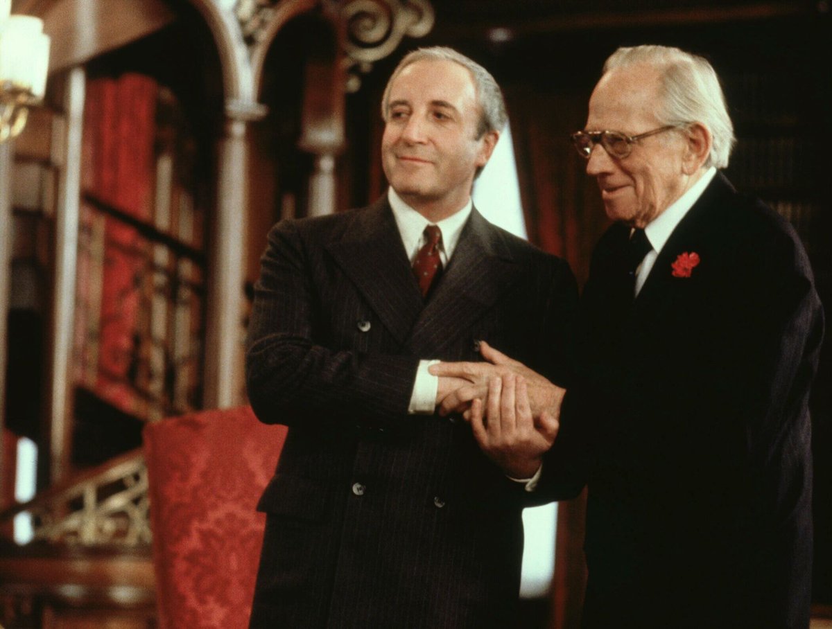 MacReadys_Beard's tweet photo. #70FilmsFromThe70s 57/70
Being There ('79)
⭐⭐⭐½
I thought the same way Laurence Olivier did when he turned down Melvyn Douglas' role- we really didnt need a #ShirleyMacClaine masterbation scene. A big distraction from what they'd been building, but #PeterSellers is marvellous. https://t.co/o1Bdn6j7A5