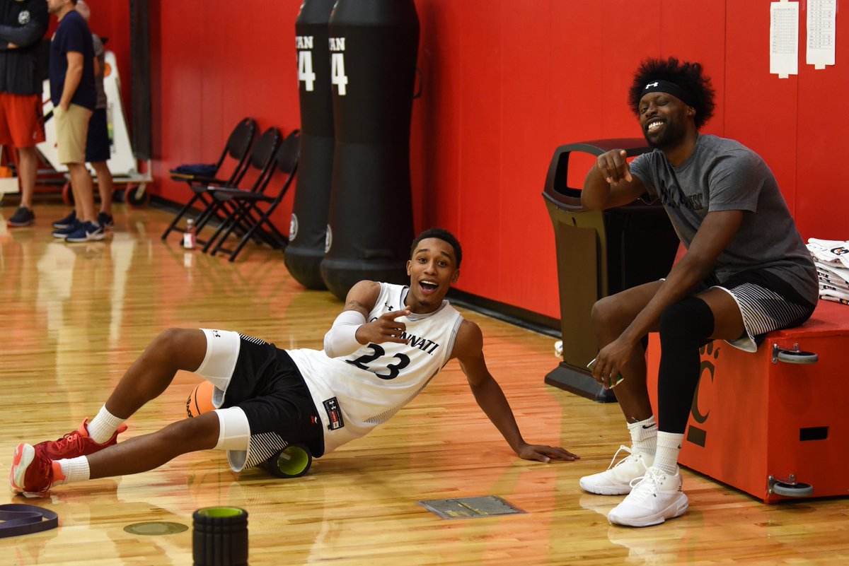 🐾🏀 is almost here.

Salute to <a href="/_shoey3/">Shoey</a> and <a href="/_JayRock15/">John Newman III™</a>. 

📸: <a href="/Pdidion/">Phil Didion</a>