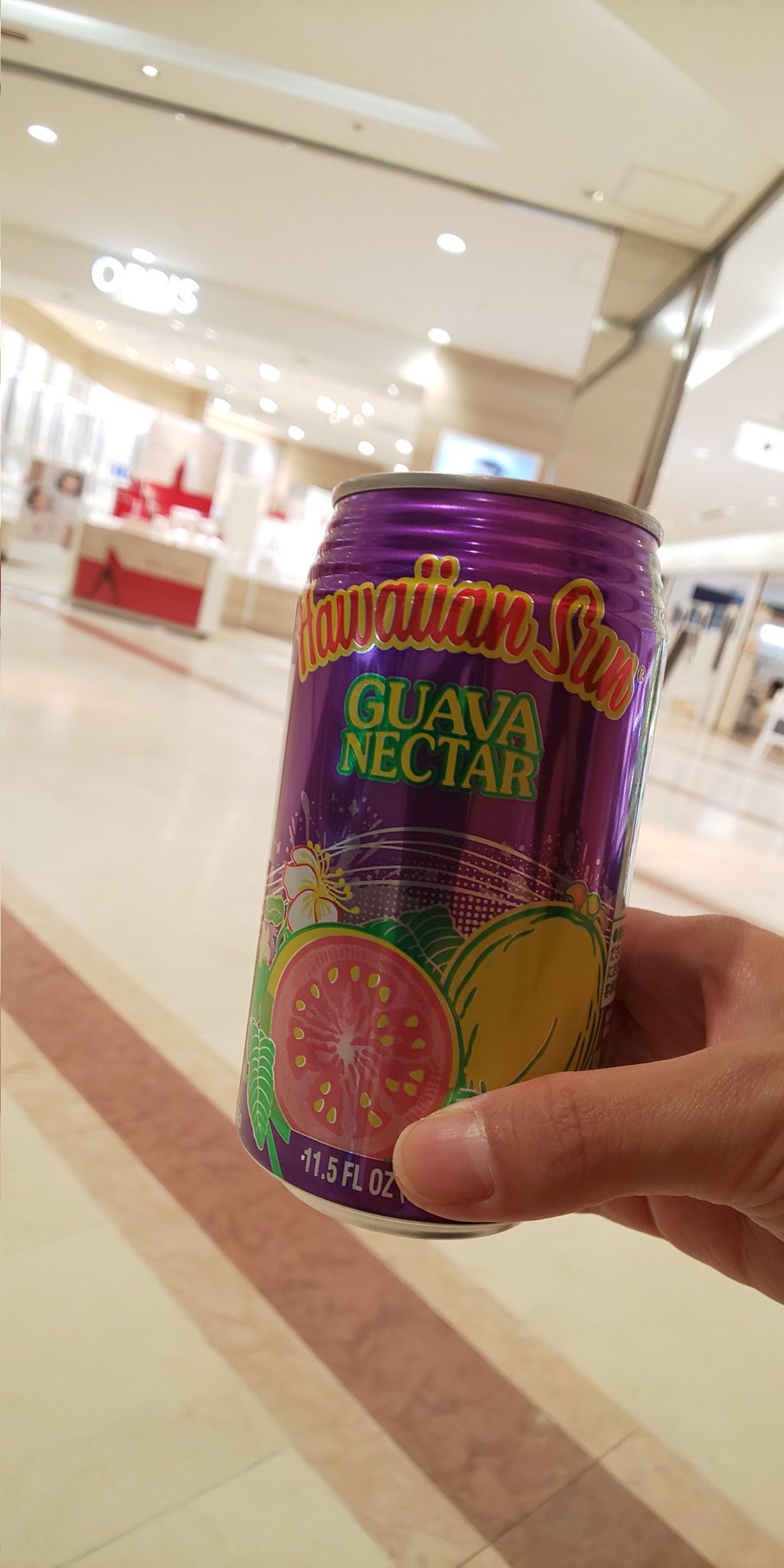 Maverick グァバジュース飲んだらハワイ行きたい病発動 クア アイナで食事しても発動 笑 これは成城石井で売ってた グァバジュース ハワイやなくてもいいや グァム サイパンでもイイ Gt Lt T Co Hbwzlrtkim Twitter