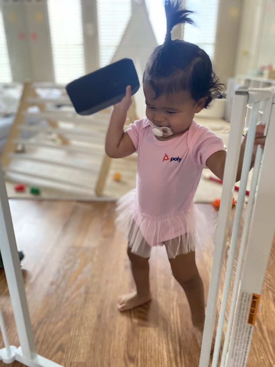 ATXsantucci's tweet photo. I know somebody who is going to be VERY excited about the @PolyCompany #Sync20 in Pink. It goes perfectly with the Poly tutu! #PinkSync #PolySync #BreastCancerAwarenessMonth https://t.co/D0VsTCRuzn