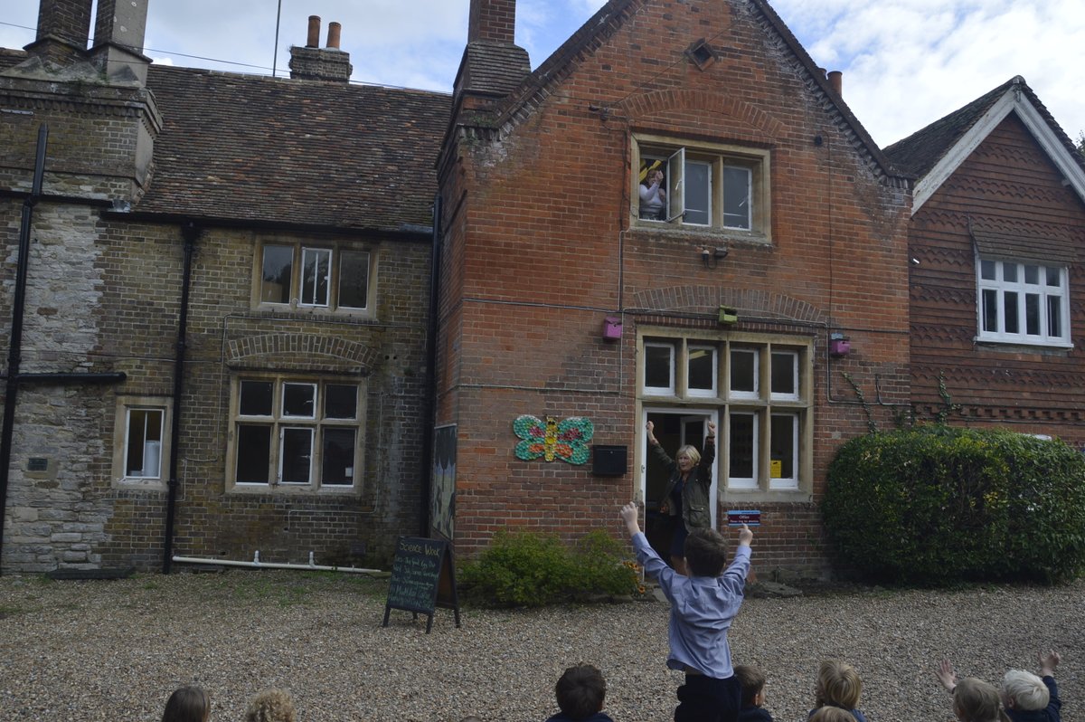 The Pre-Prep Great Egg Drop  #scienceweek #scienceforall #learningisfun #protecttheegg #outofthewindow