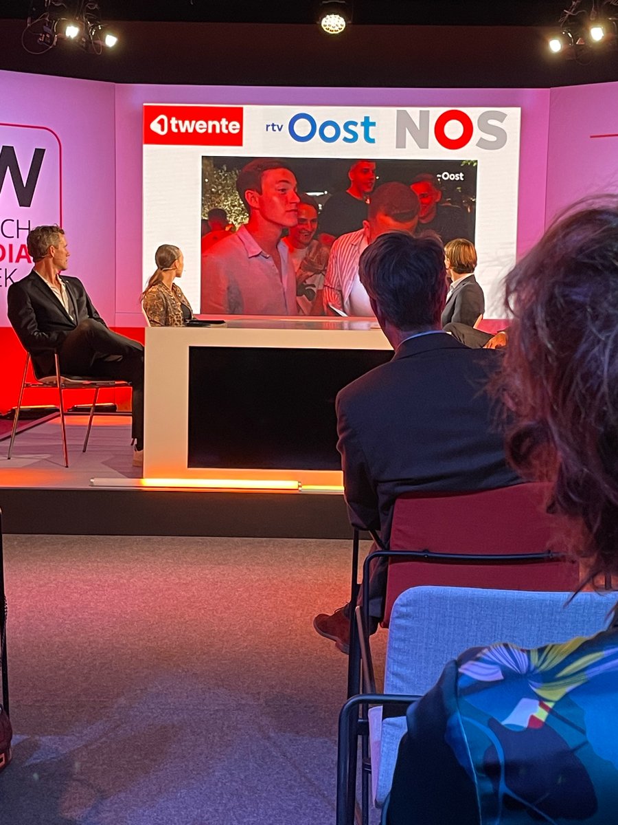 @janmullerrpo en @matthijsvannieuwenhuizen over@nut en noodzaak van journalistieke samenwerking lokaal-regionaal-landelijk bij bezoek @2ekamertweets <a href="/stichtingrpo/">Regionale Publieke Omroep</a> @nlpo