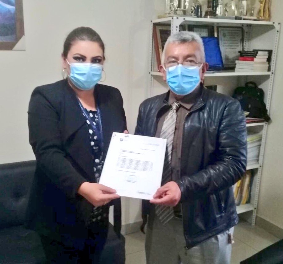 ¡Impulsamos la articulación de los productos de la #EPS en el mercado privado! Nuestro equipo técnico zonal 3 compartió con Operadoras de Transporte Interprovincial, la Unión de Taxis de #Tungurahua y empresas privadas, los beneficios de adquirir la oferta productiva de las #OEPS