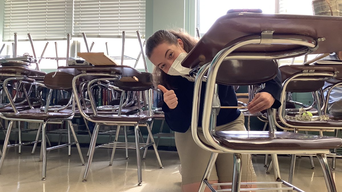JudgePride's tweet photo. Self-directed pulley lab in AP Physics. Students made their own pulley creation and designed an experiment. #judgescience #be100 #judgepride https://t.co/Mv6pMnSc1r
