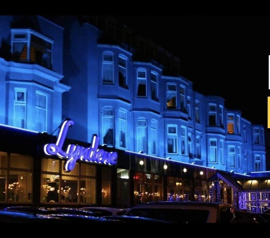 theuphighs's tweet photo. This evening 1st October we return to the stage at the fantastic Lyndene Hotel Blackpool 🎤🎶🎵
#Blackpool #Lyndene #Friday #weekend #vocal #personality #duo https://t.co/w20dRMjOIt