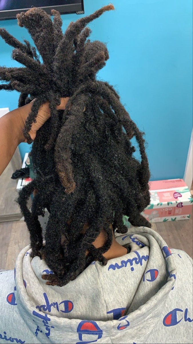 mawgaaa's tweet photo. The price just went up, I took him from free form locs to neatly retwisted locs🙌🏾 I’ll get you right, book with me😌#ctlocs #locs #ctstylist https://t.co/E0R811RqsW