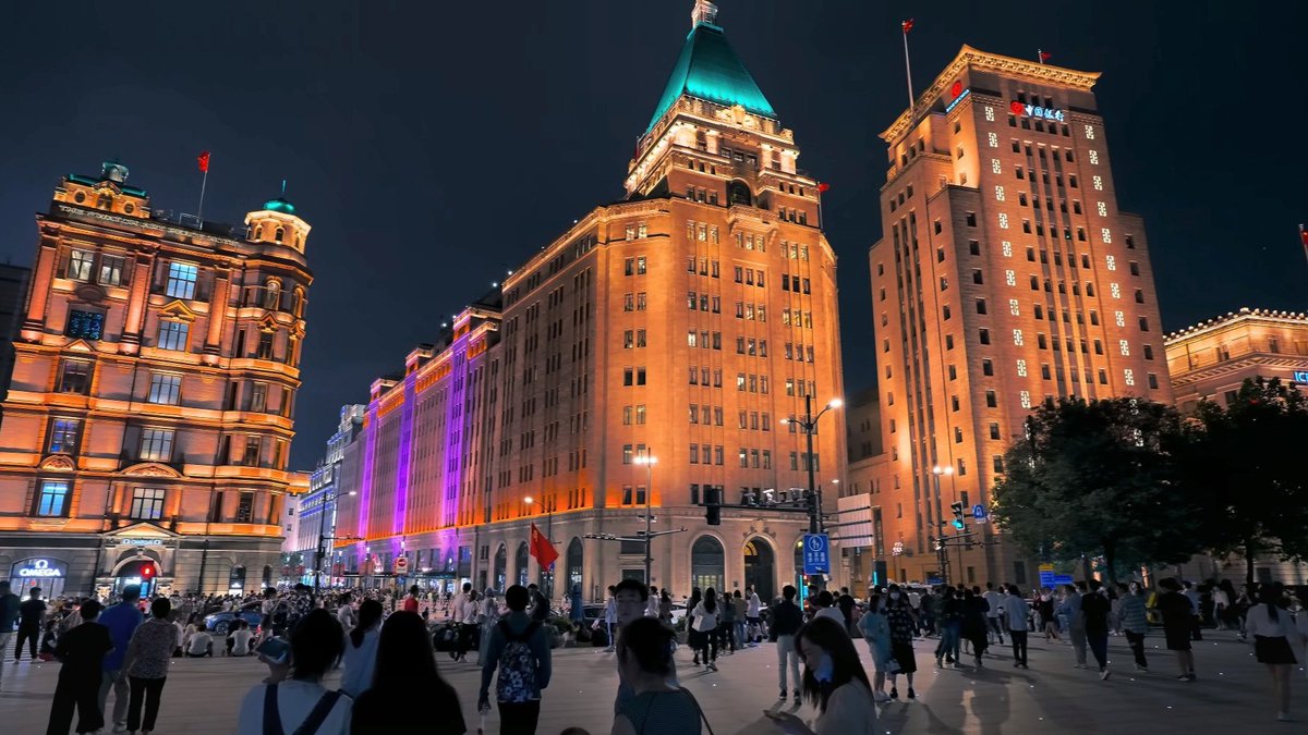 icextract's tweet photo. It's golden week in China celebrating the national day, crowds as usual will have appeared everywhere. https://t.co/p690alxOGc