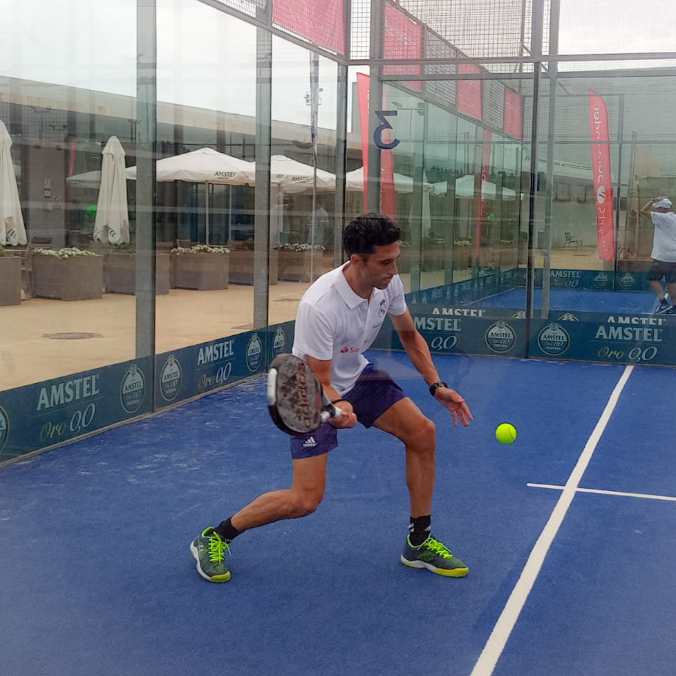 Fun_Realmadrid's tweet photo. #PadelSolidario #PadelFRealMadrid @adidas_padel  @SportsSantander https://t.co/t3xeBMcKxl