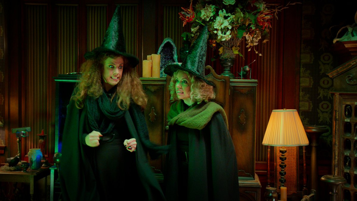 On her 12th birthday, Willa Ward receives a purr-fect gift that unlocks a world of witchcraft, talking animals and so much more. Scaredy Cats is now on Netflix!