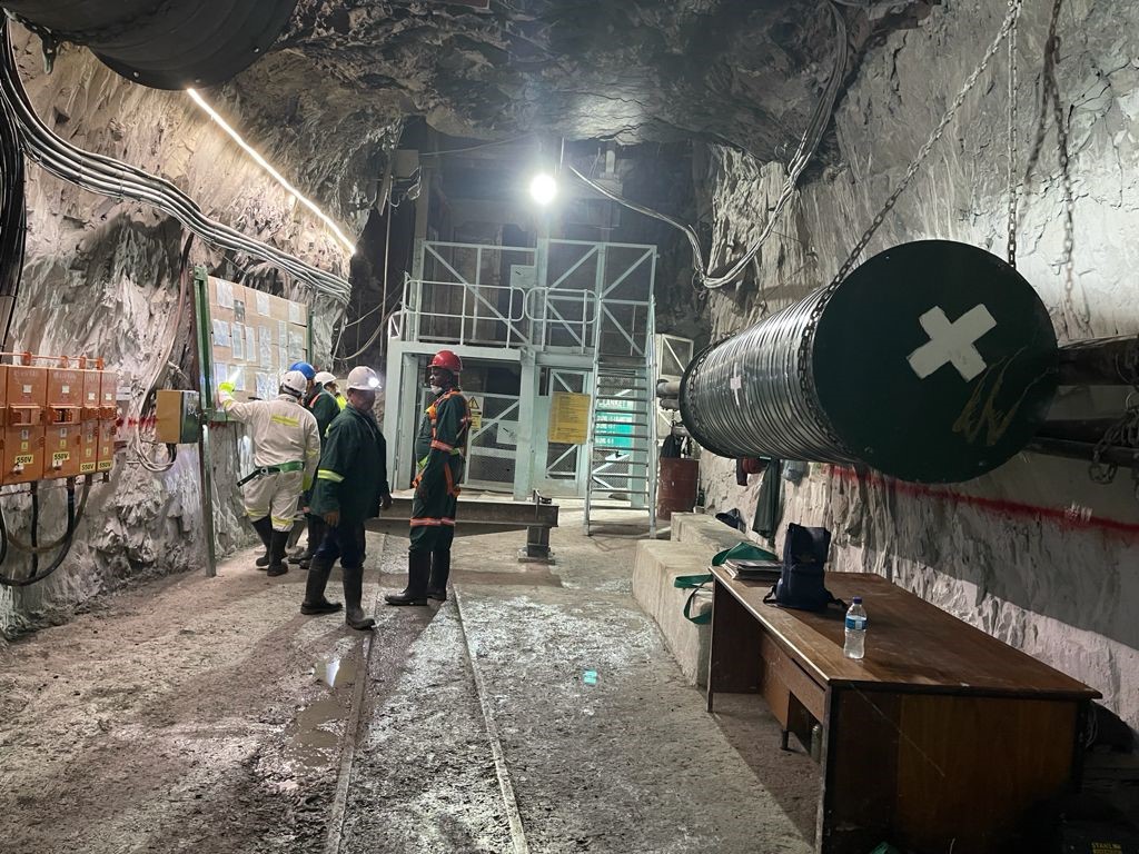 CaledoniaMining's tweet photo. New photos taken underground at Central Shaft 
#Mining #GOLD #underground https://t.co/b6JS7QzSYq