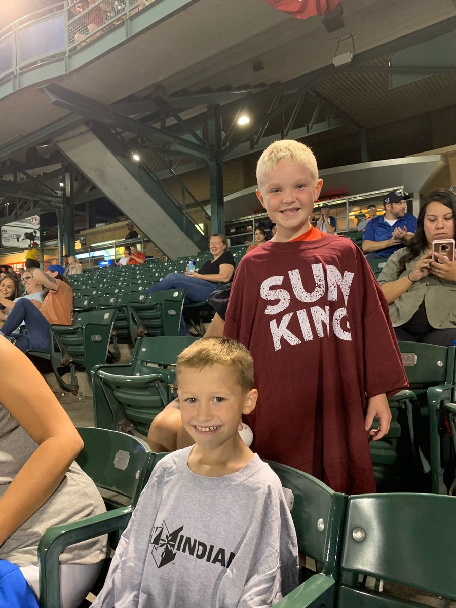 MyIndyInsurance's tweet photo. Last night was another great night with more @RobeyPTO top fundraisers at an @IndyIndians game.  More students were able to come tonight and @RowdieBear made a visit.  Two students even caught a t-shirt during t-shirt toss. @TheVicIndy https://t.co/EiYtvjknLy