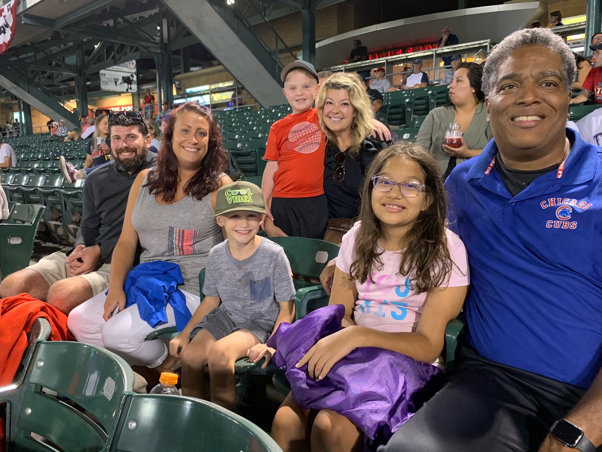 MyIndyInsurance's tweet photo. Last night was another great night with more @RobeyPTO top fundraisers at an @IndyIndians game.  More students were able to come tonight and @RowdieBear made a visit.  Two students even caught a t-shirt during t-shirt toss. @TheVicIndy https://t.co/EiYtvjknLy