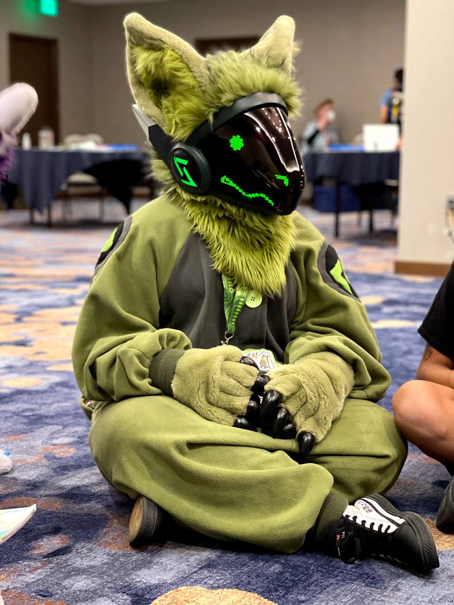 ViridianProto's tweet photo. 🌱《VIRIDIAN》🌱
Common Protogen ▪︎They/Them

Beep boop, hello! I enjoy spending time outside, cooking good food, and most importantly, anything and everything green!  

🍃Head by kaiborgstudios
🌲Body by FurZoneCreation
☘ Paws by Heads&amp;Tails Studio
🌿 Kigu by chowfur https://t.co/Ojw7H5KGlq
