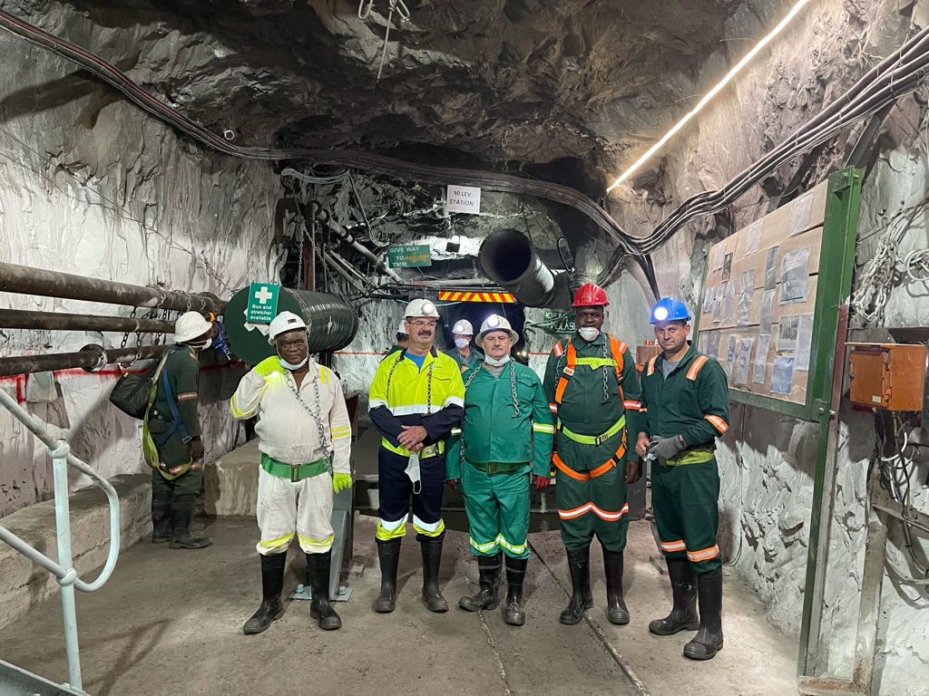 CaledoniaMining's tweet photo. New photos taken underground at Central Shaft 
#Mining #GOLD #underground https://t.co/b6JS7QzSYq
