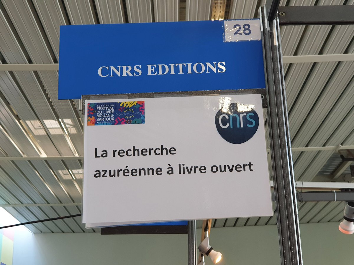 CNRS_COTEDAZUR's tweet photo. En direct du @FestivalDuLivre @MouansSartoux
🖊️Alexandre Meinesz chercheur #ECOSEAS @Univ_CotedAzur @INEE_CNRS interviewé sur son livre "Protéger la biodiversité marine" @OdileJacob https://t.co/yBdWJTjuDw