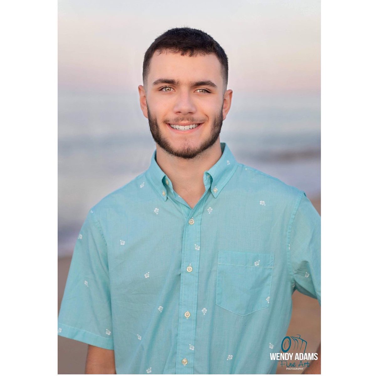 Wendypics's tweet photo. Senior portrait session is in full swing. We are moving from the soft light of summer to the beautiful colors of fall. Know a senior who would love a personalized session? #classof2022 #WendyAdamsFineArtPhotography #seniorportraits https://t.co/U0JCCOersA