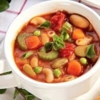 Like Minestrone, Italian Pasta and Bean Soup is a classic, sometimes referred to as pasta e fagiole. #vegetarian #vegan⁠
⁠
Recipe >>>vegkitchen.com/italian-pasta-…