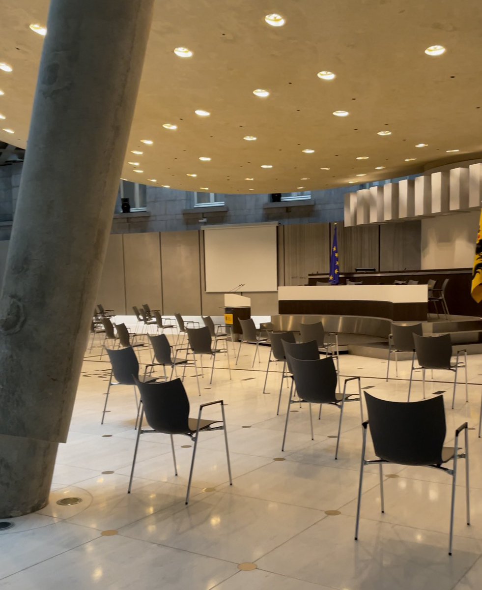 Een sneak peak van onze <a href="/VVStudenten/">Vlaamse Vereniging van Studenten</a> conferentie Mentaal Welzijn van 12 oktober!

We stellen er ons rapport en onze beleidsaanbevelingen voor. 

💪🏼Samen voor een  holistisch beleid mbt mentaal welzijn in het hoger onderwijs. 

Nog niet ingeschreven?
👉 eventbrite.nl/e/tickets-conf…