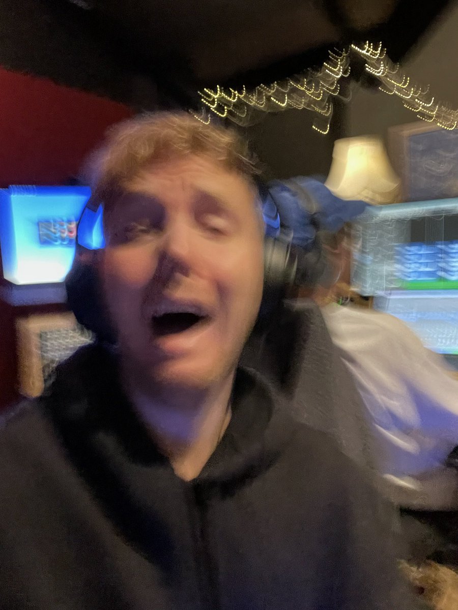 roryhaspowers's tweet photo. @teamRKTband Please no https://t.co/vxq5SBdIwV