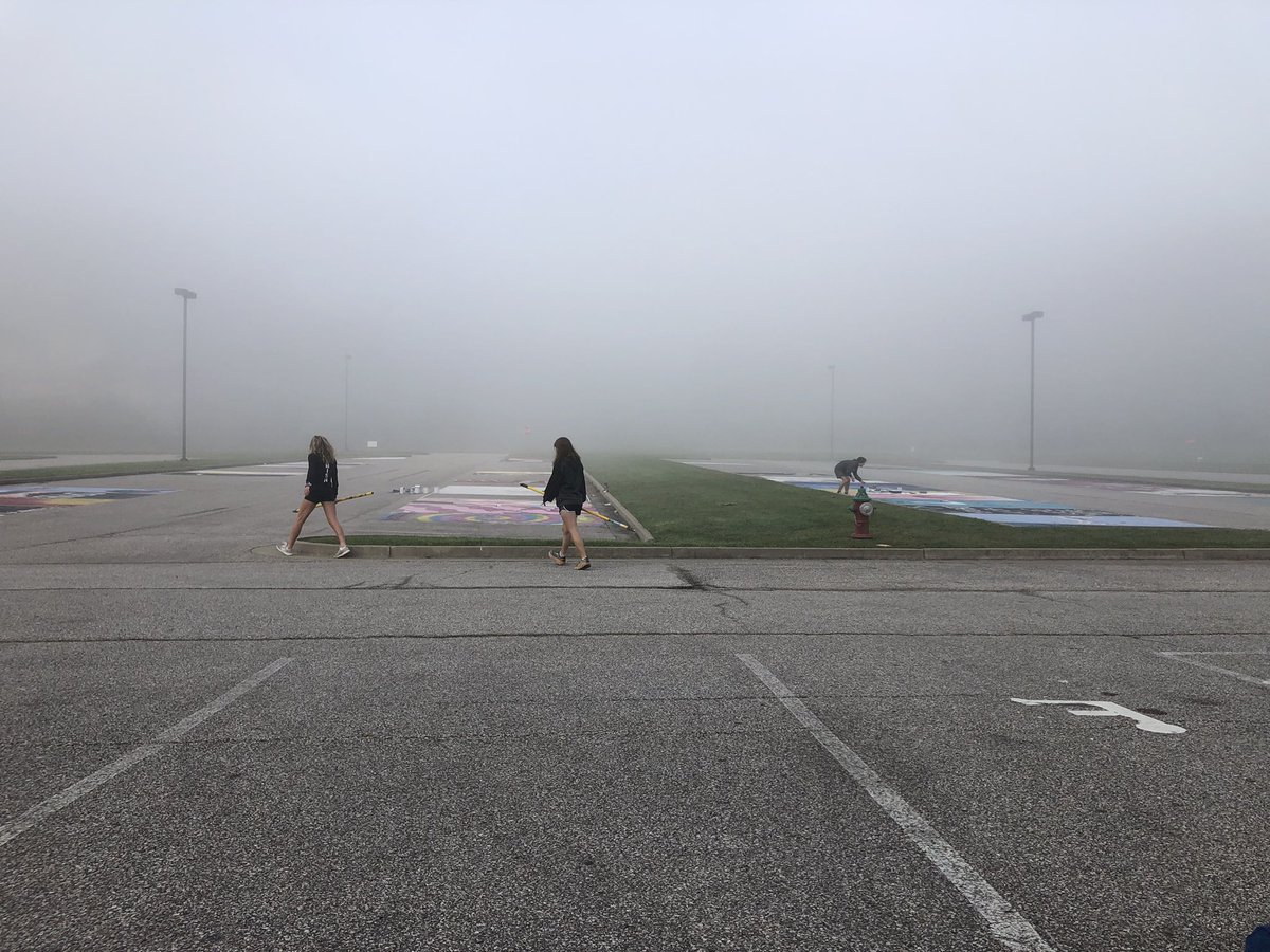 BoydSeniors's tweet photo. Got the paint party started early so Cross Country could get finished before pulling out for tomorrow’s meet. Come on out join the party. We will be here until 4! https://t.co/OO6zzHnIUi