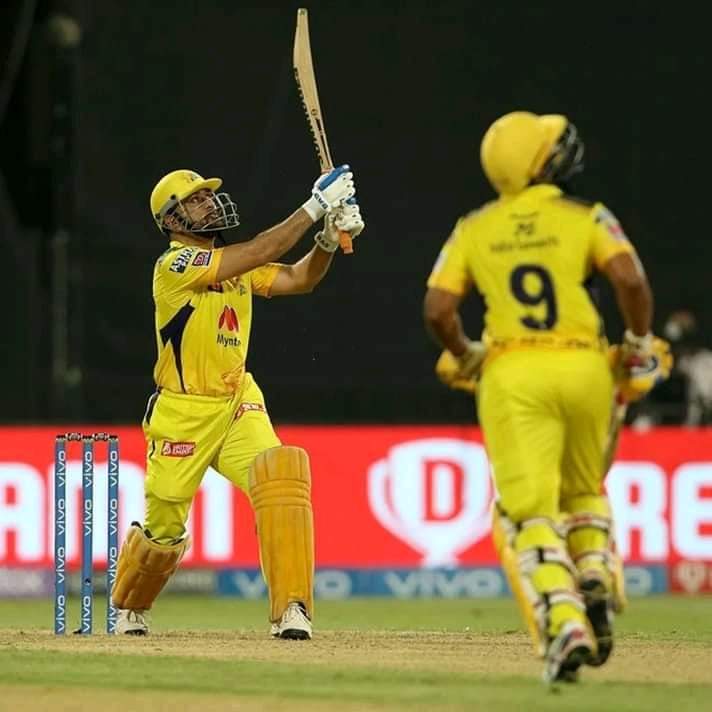 MSDhoniFans's tweet photo. The Finisher 😍😍
#MSDhoni #CSK #cskfans https://t.co/UuyQb89oAc