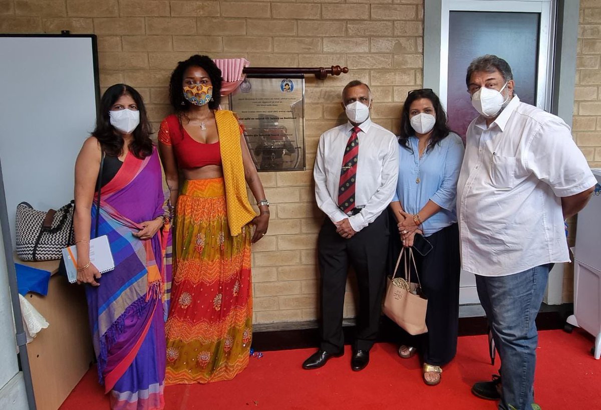 rotarycmbmetro's tweet photo. Commemorating #ChildrensDay in #LKA on Oct 1st, #RCCM launched a ‘Video Evidencing Unit’ at the Child Protection Unit (CPU) in Ragama. Hon. Sarath Weerasekara, Minister for Public Security, Snr. DIG Ajith Rohana and officials of RCCM were present at the occasion. #CMBMetro  (1) https://t.co/KM9Jm10T2S