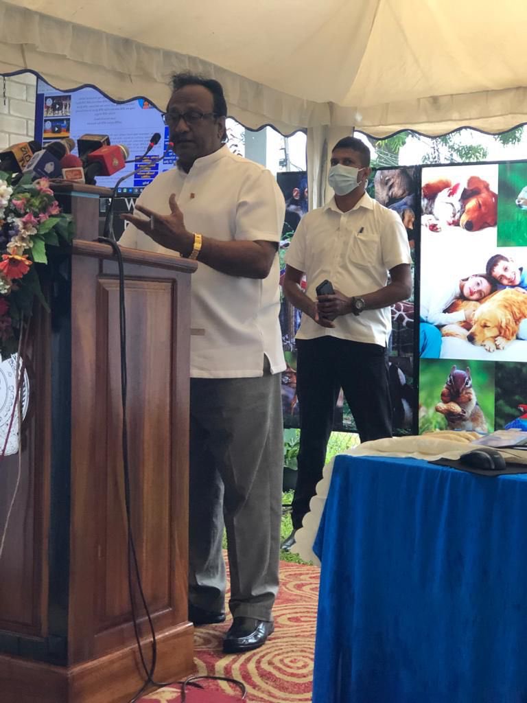rotarycmbmetro's tweet photo. Commemorating #ChildrensDay in #LKA on Oct 1st, #RCCM launched a ‘Video Evidencing Unit’ at the Child Protection Unit (CPU) in Ragama. Hon. Sarath Weerasekara, Minister for Public Security, Snr. DIG Ajith Rohana and officials of RCCM were present at the occasion. #CMBMetro  (1) https://t.co/KM9Jm10T2S