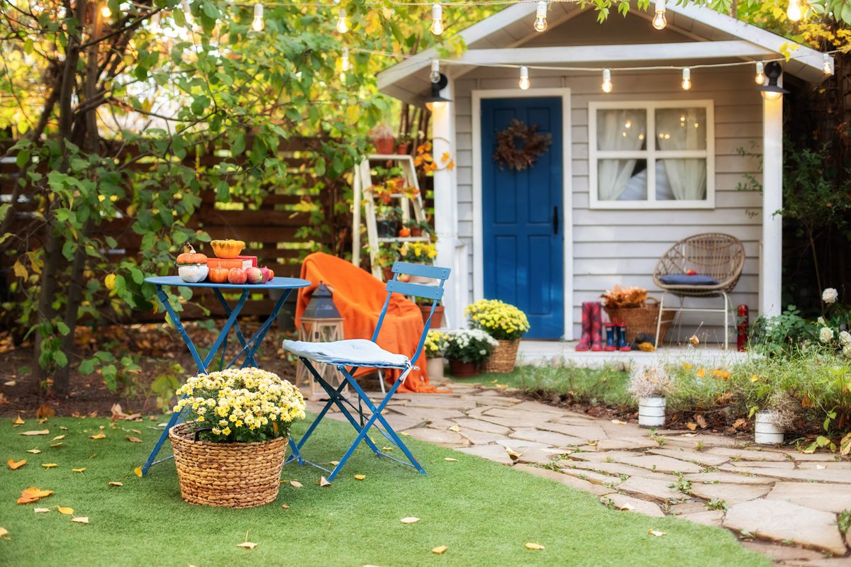 Herbstzeit ist bunte Chrysanthemen-Zeit! Und damit sich Eure Pflanze prächtig entwickelt, haben wir Euch einige Tipps zur optimalen Pflege zusammengestellt! Mehr erfahrt Ihr hier: 
gartentraum.de/magazin/chrysa…
#gartentraum #herbstlich #chrysanthemen