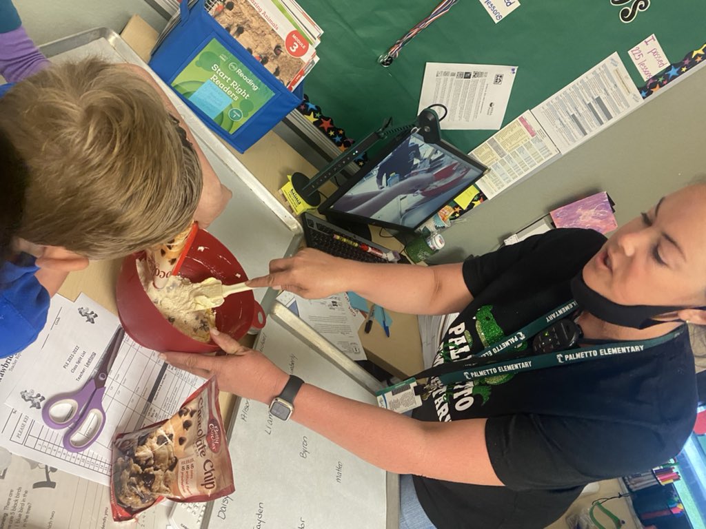 PLE CAFE tweet media