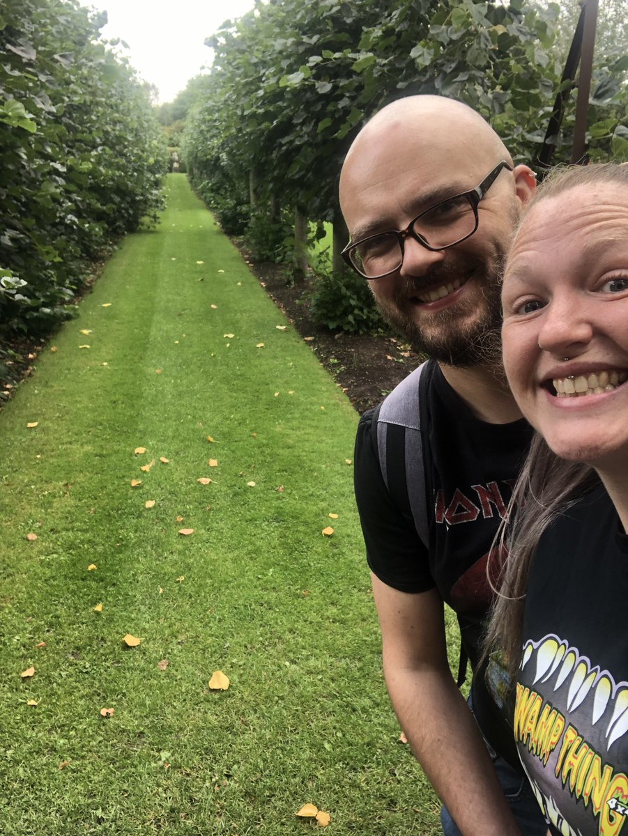 DirtyGardenH0E's tweet photo. Had to show off my handiwork to my husband on our trip to Capel Manor today. Look I’m just PROUD ok?? They let me work on a public garden! 😂
#Anniversary #5thanniversary #allotment #gardening #adultlearning #college #capelmanor #plants #flowers https://t.co/MPxfYj5ABj